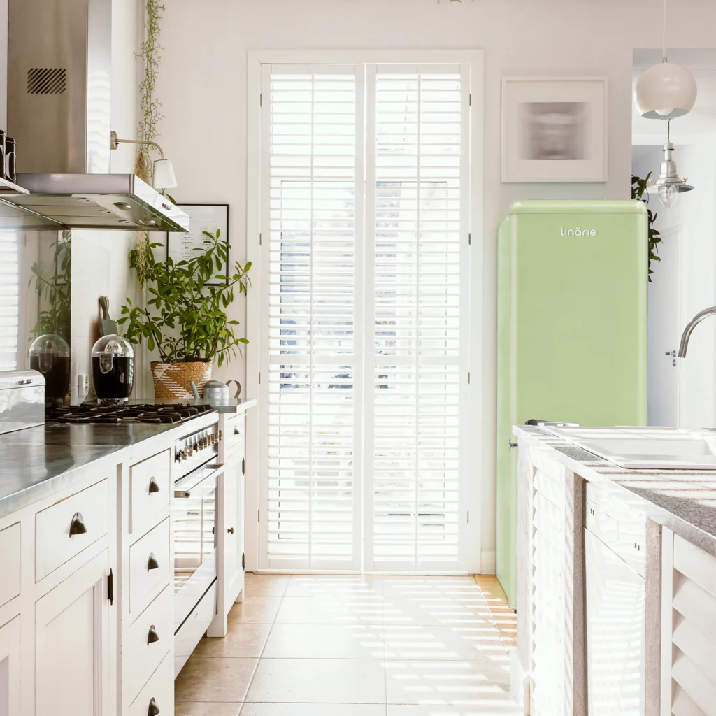 Annecy 242L Retro Bottom Mount Fridge Green LKCO250GREEN - Image 10